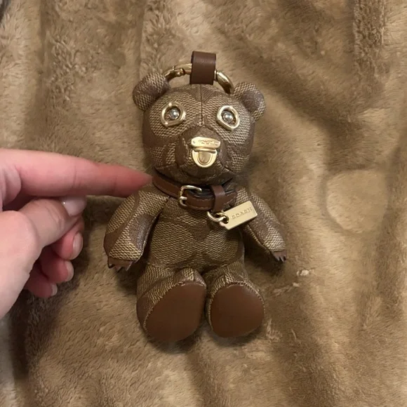 coach signature bear charm - Picture 1 of 2